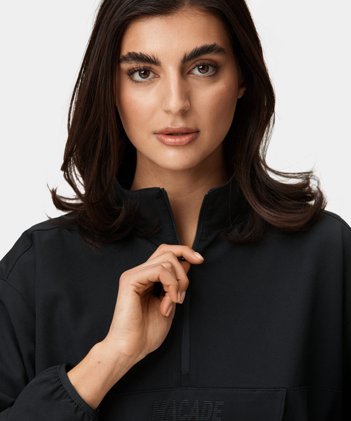Jade Black Range Anorak Macade Golf
